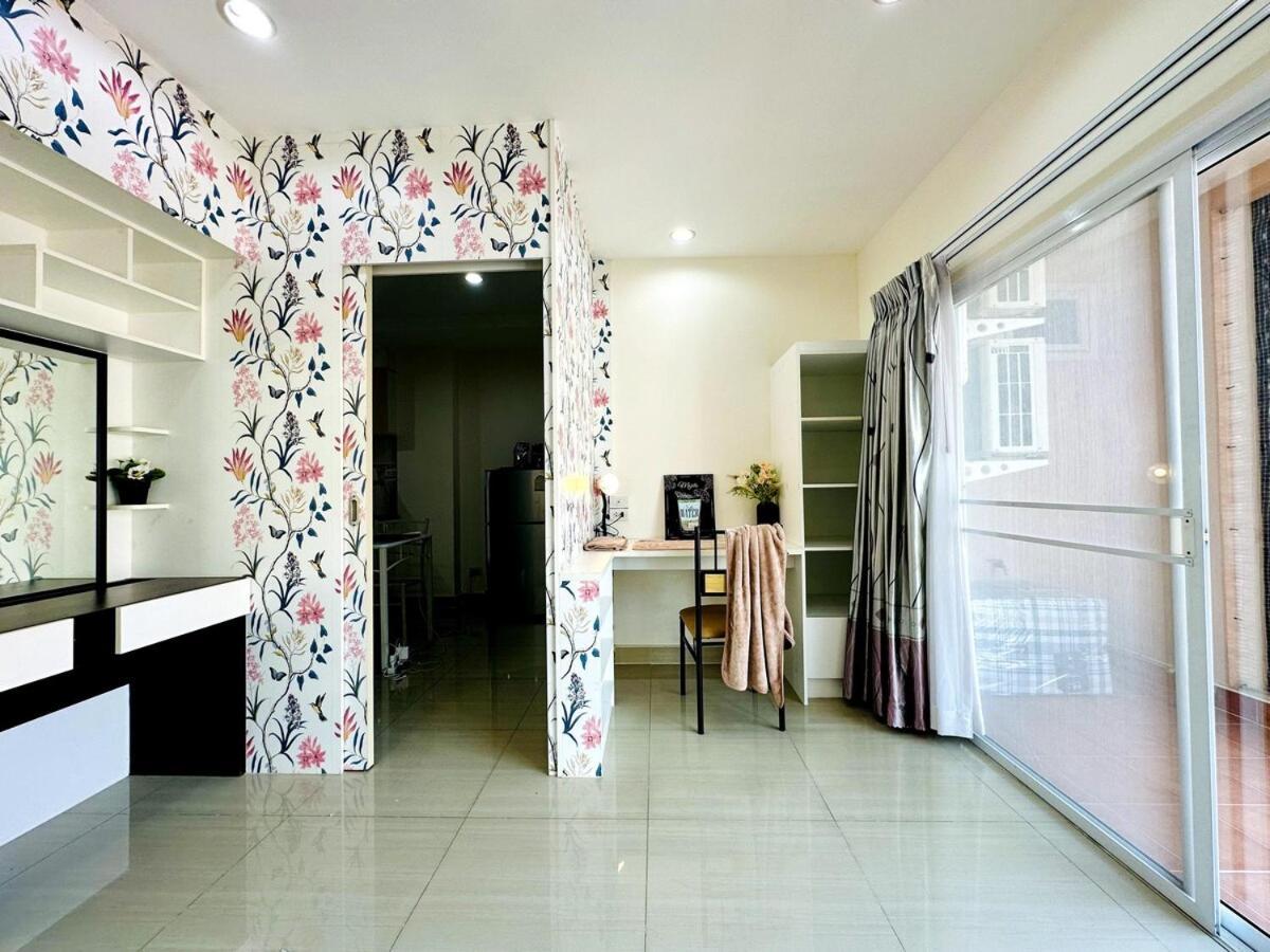 Wisdom Burg Bangsaen, Pool, Gym Apart otel Ban Rong Khoei Dış mekan fotoğraf